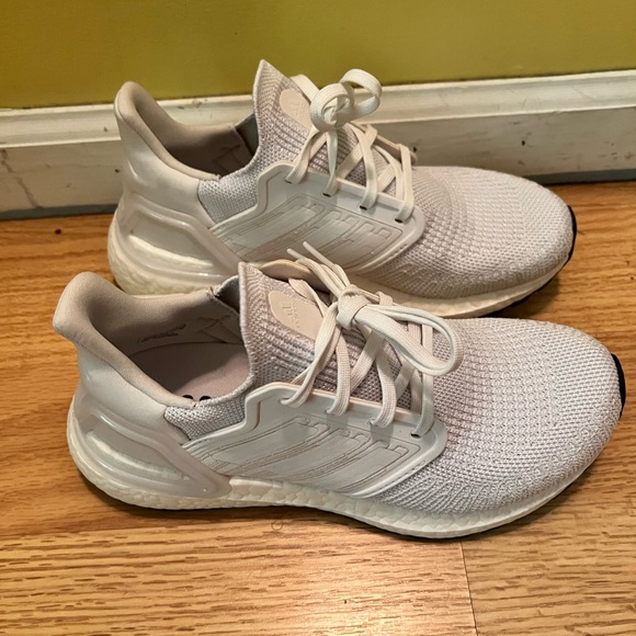 White ultra boost - Picture 2 of 8